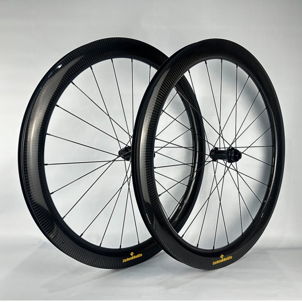 Ultralight 700C 50x31mm Symmetric Carbon Tubeless Gravel / CX Rim Big Hole Center Distance Ultralight 700C 50x31mm Symmetric Carbon Tubeless Gravel / CX Rim Big Hole Center Distance